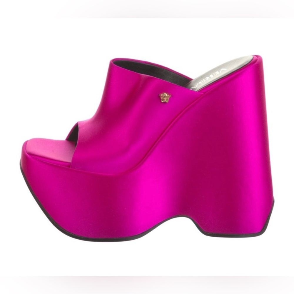 Versace Satin Hot Pink Slides Size Platform Sandals ITALY, Size 37.5